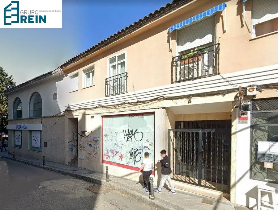 Local comercial en venta en Calle CARMEN 10