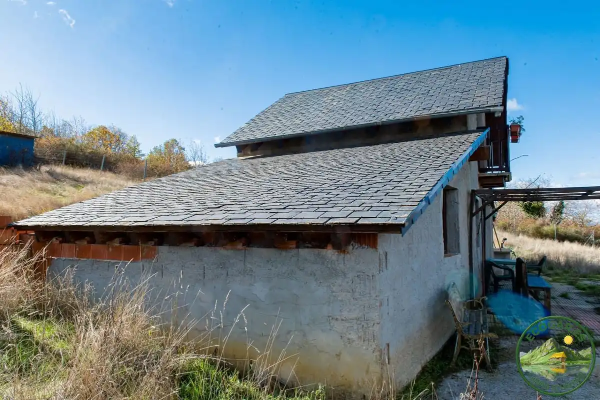 Exterior view of Houses for sale in Torre del Bierzo  with Heating and Private garden