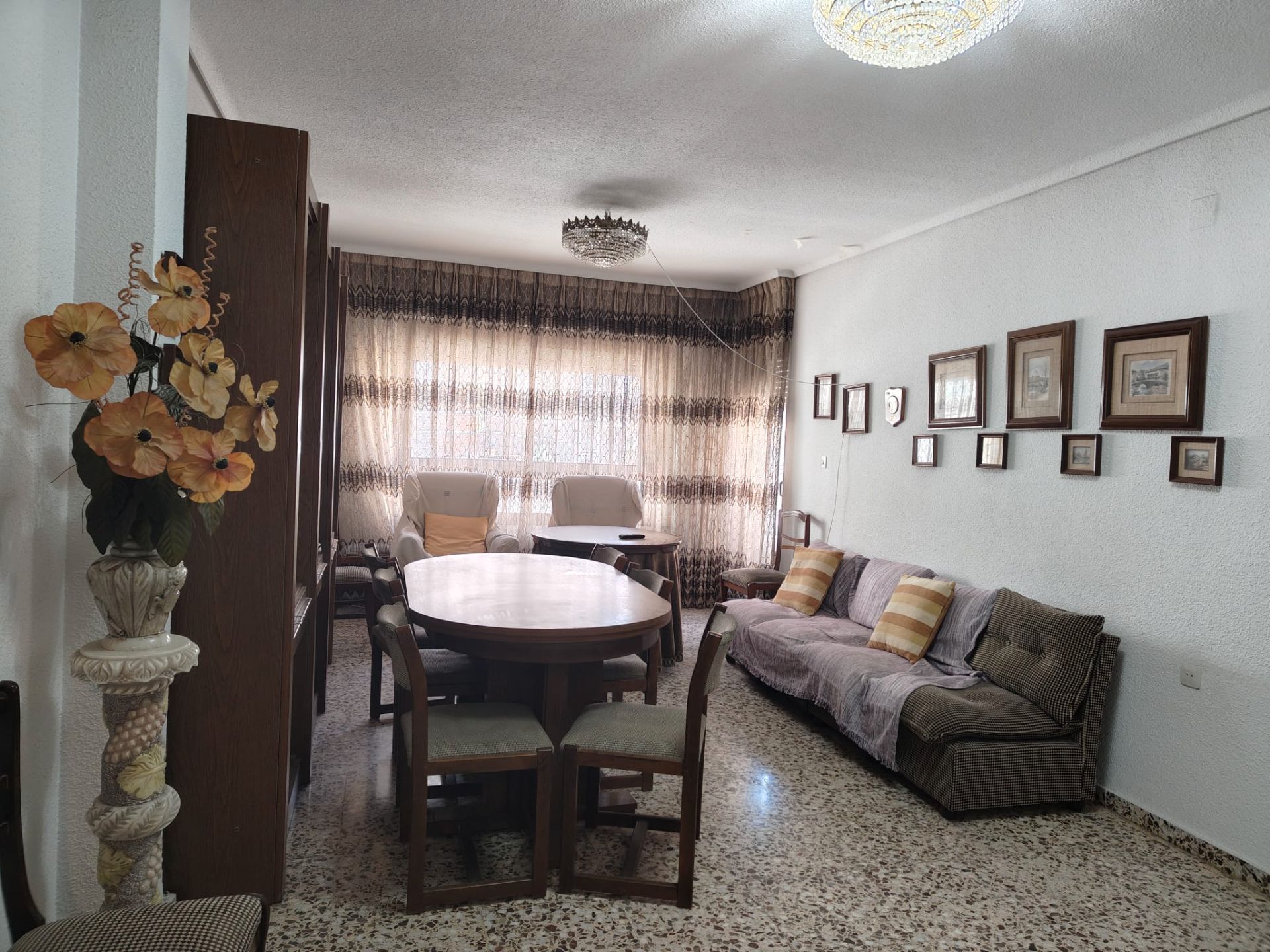 Sala d'estar de Pis en venda en  Albacete Capital amb Calefacció i Balcó