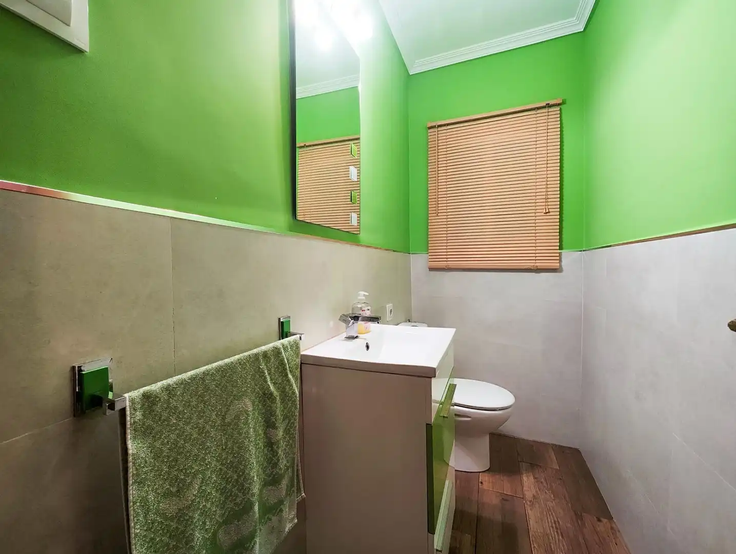 Bany de Pis en venda en Puertollano amb Aire condicionat, Parquet i Moblat