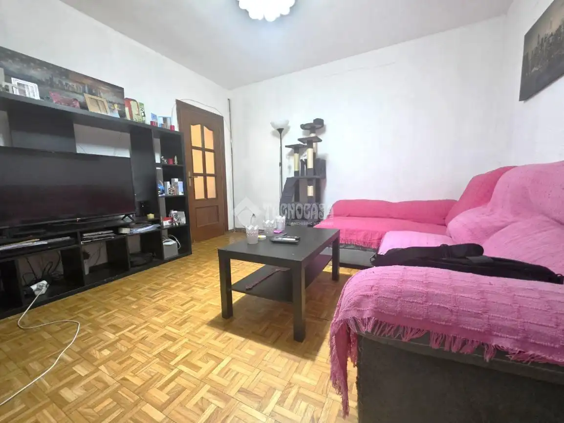 Sala d'estar de Pis en venda en Getafe amb Aire condicionat i Calefacció