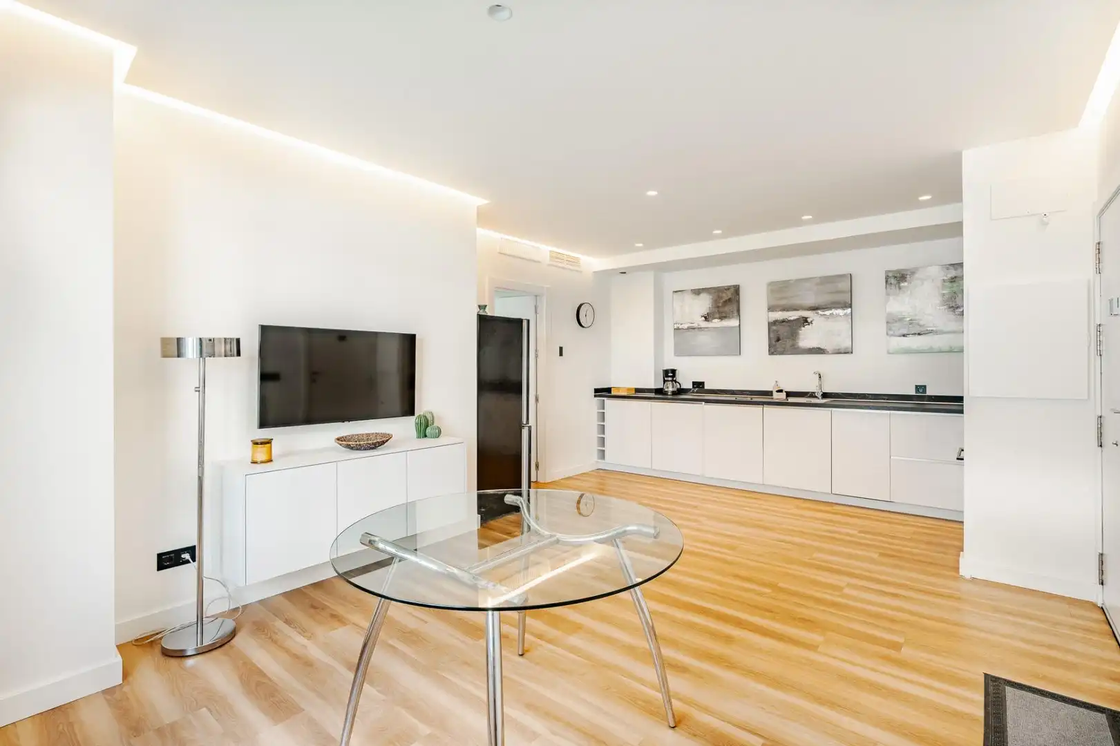Sala de estar de Apartamento en venta en Estepona con Aire acondicionado, Calefacción y Amueblado