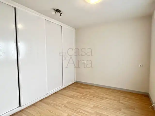 Habitación de Piso en venta en Bilbao  con Calefacción y Balcón