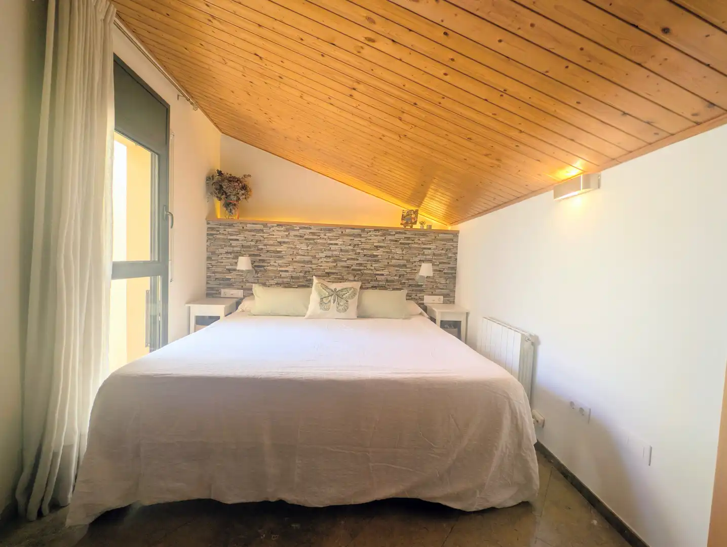 Bedroom of Duplexes for sale in Terrassa  with Air Conditioner, Terrace and Balcony