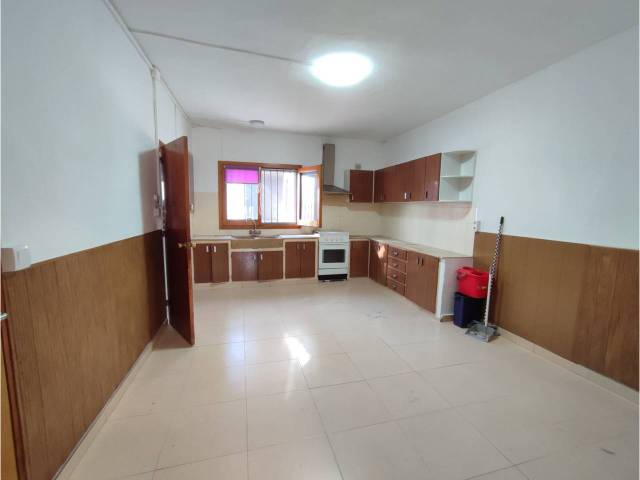 Local comercial en Alquiler en Calle Estació en La Granada