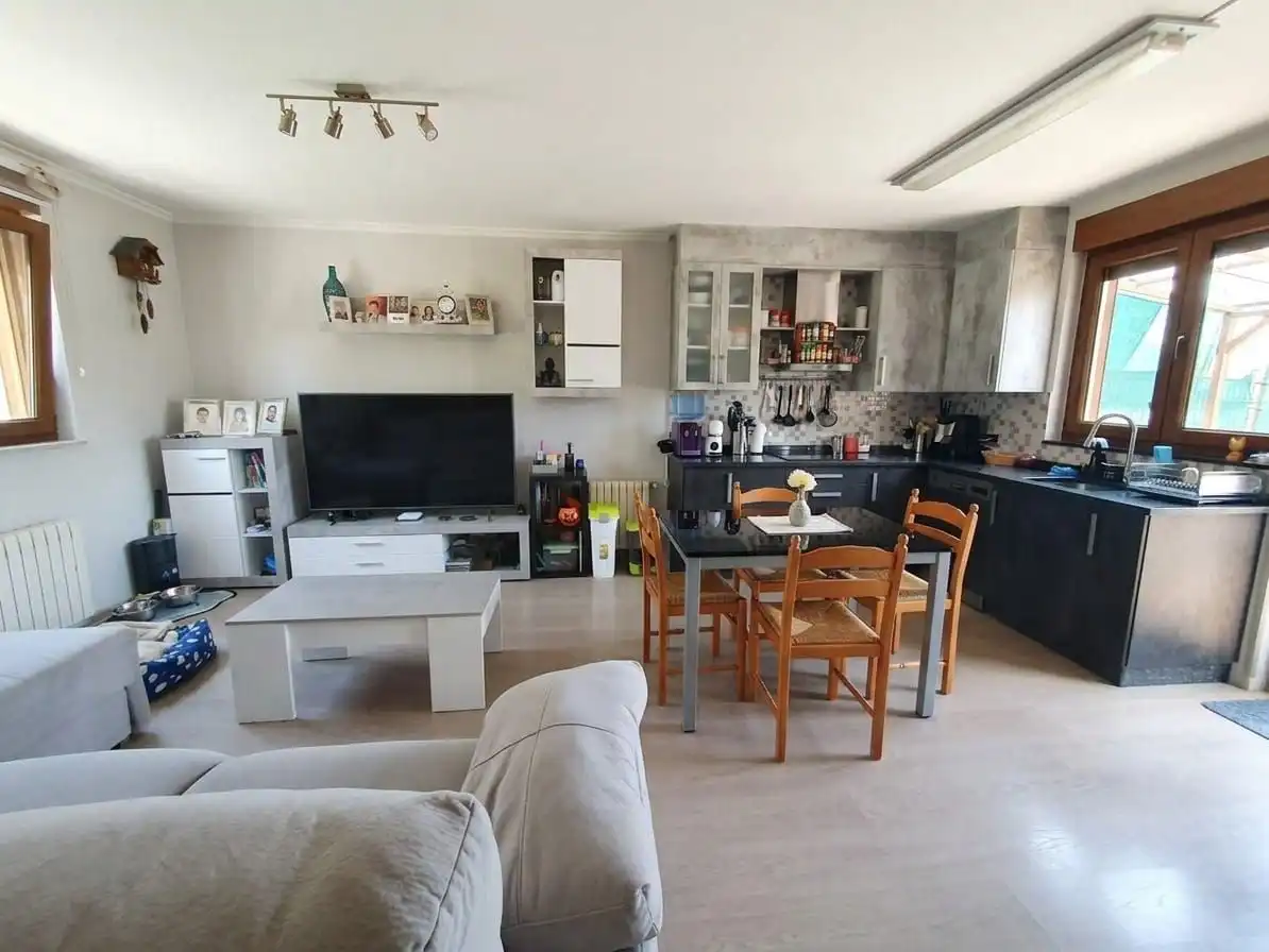 Sala de estar de Casa o chalet en venta en Candamo con Calefacción, Jardín privado y Terraza