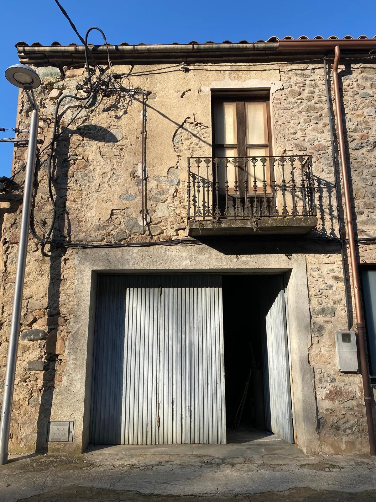 Vista exterior de Casa adosada en venda en Osor