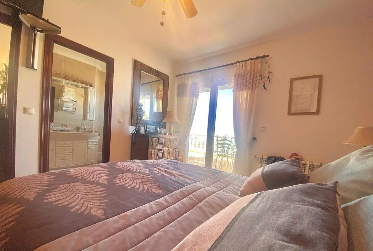 Detached house with pool for sale in Zona Pueblo, imagen 19