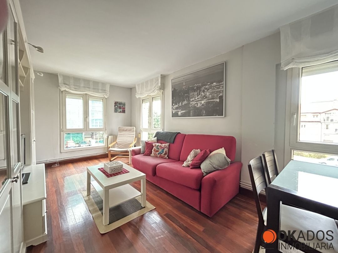 Living room of Flat for sale in Donostia - San Sebastián   with Heating, Storage room and Balcony