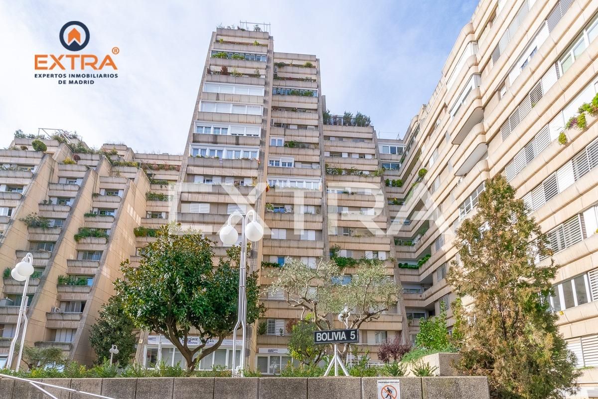 Vista exterior de Piso de alquiler en  Madrid Capital con Aire acondicionado, Jardín privado y Terraza