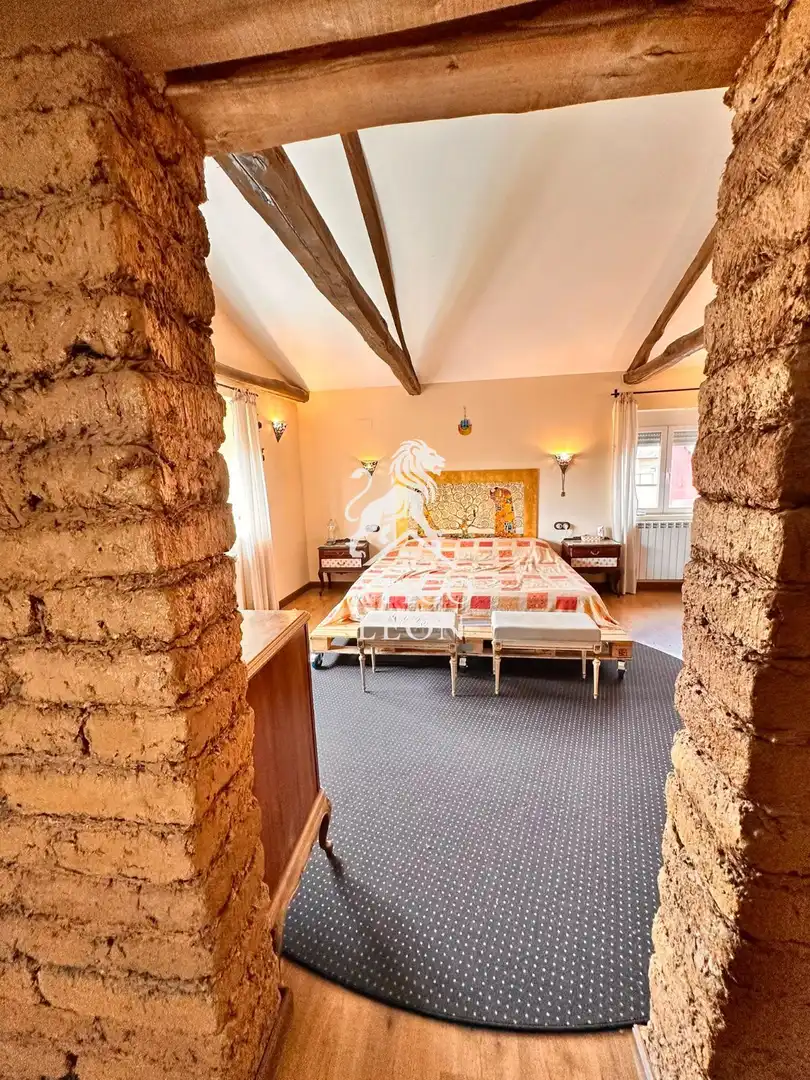 Houses for sale in Valdefresno  with Heating, Private garden and Storage room