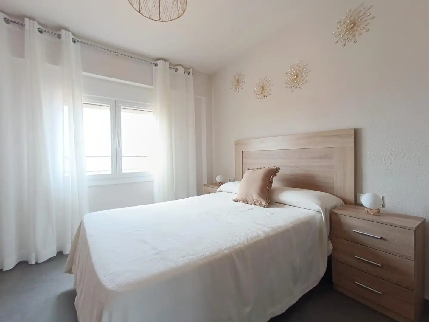 Dormitori de Apartament de lloguer en Almería amb Terrassa