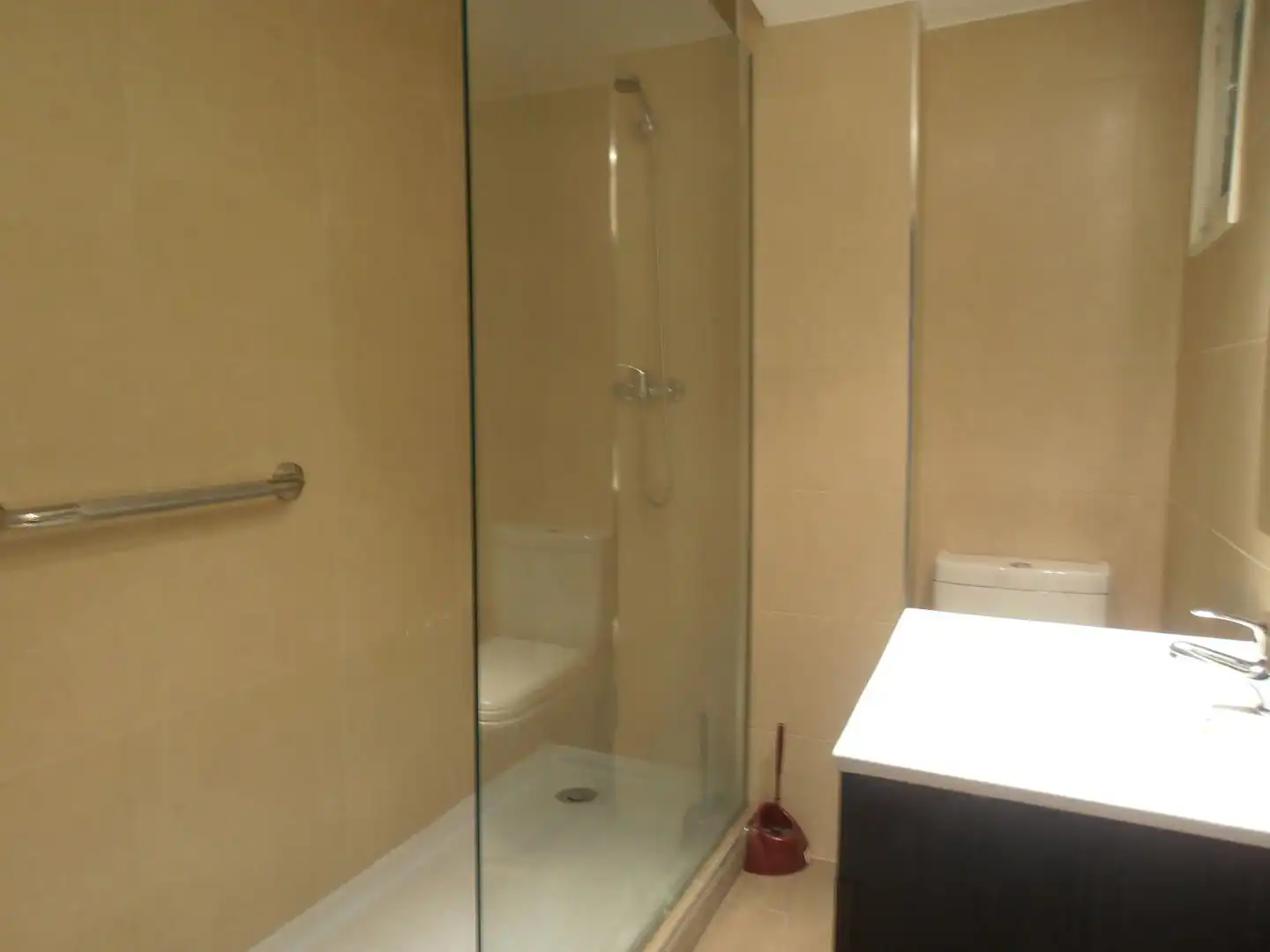 Baño de Piso en venta en Sabadell con Calefacción, Terraza y Balcón