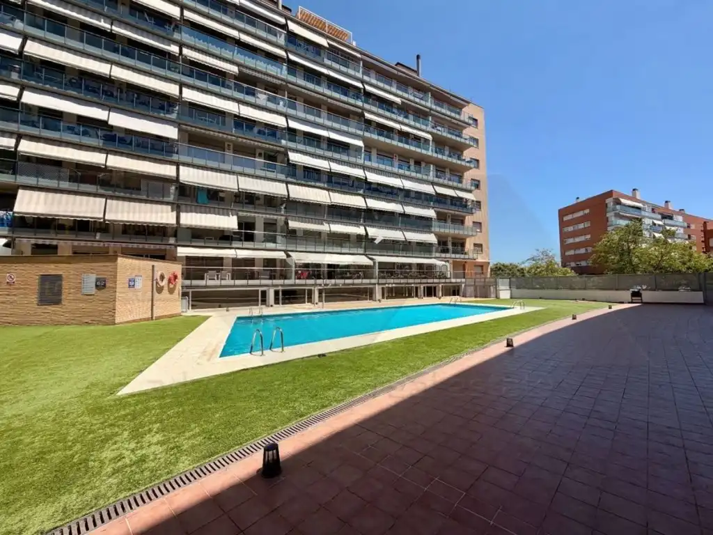 Swimming pool of Ground floor for sale in Llevant