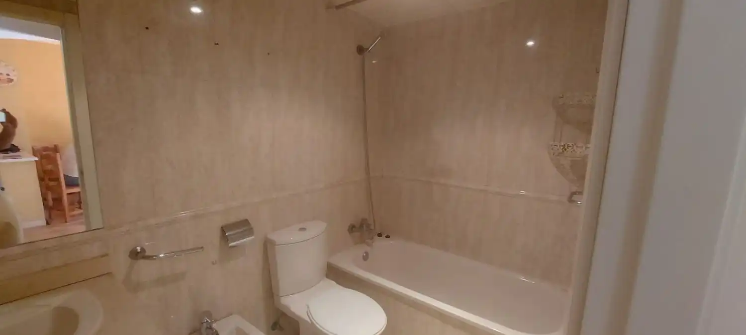Baño de Apartamento en venta en Madrid con Aire acondicionado y Calefacción