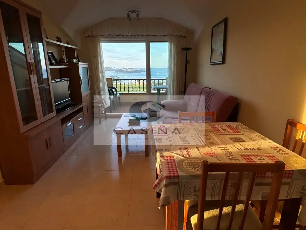 Wohnzimmer von Dachboden zum Verkauf in Barreiros