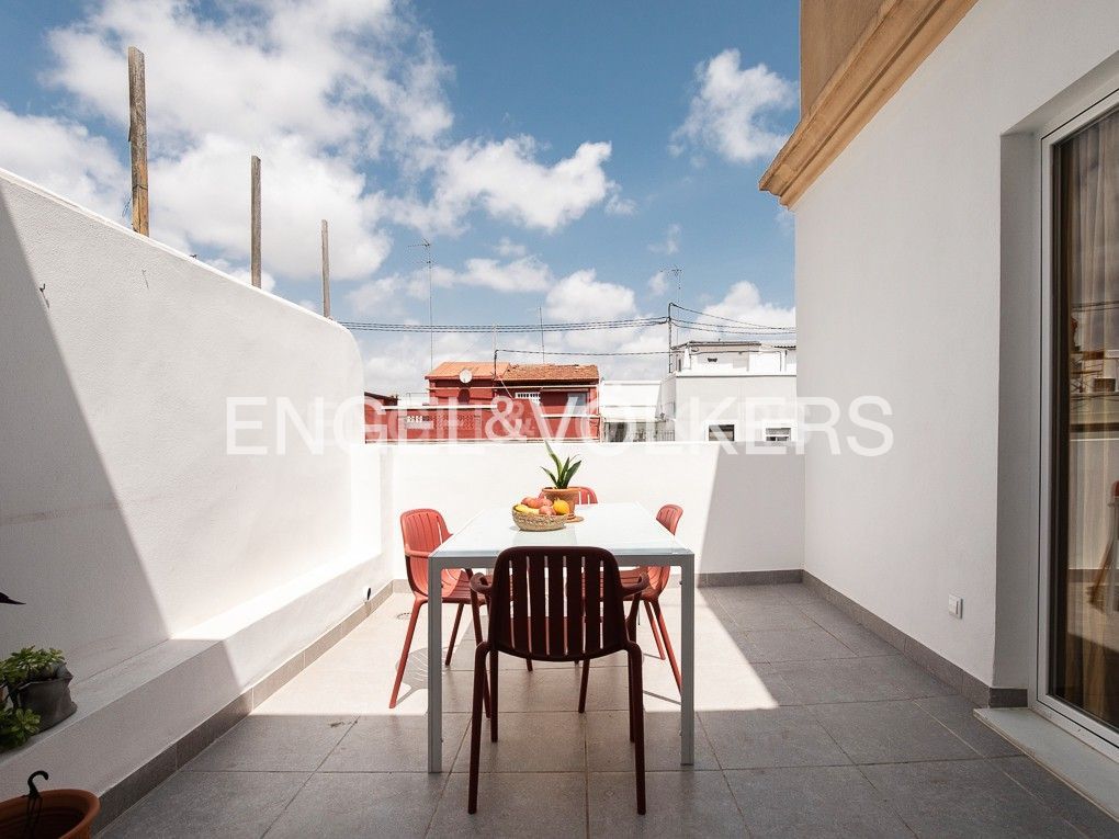 Terrace of Attic to rent in  Valencia Capital  with Air Conditioner, Heating and Parquet flooring
