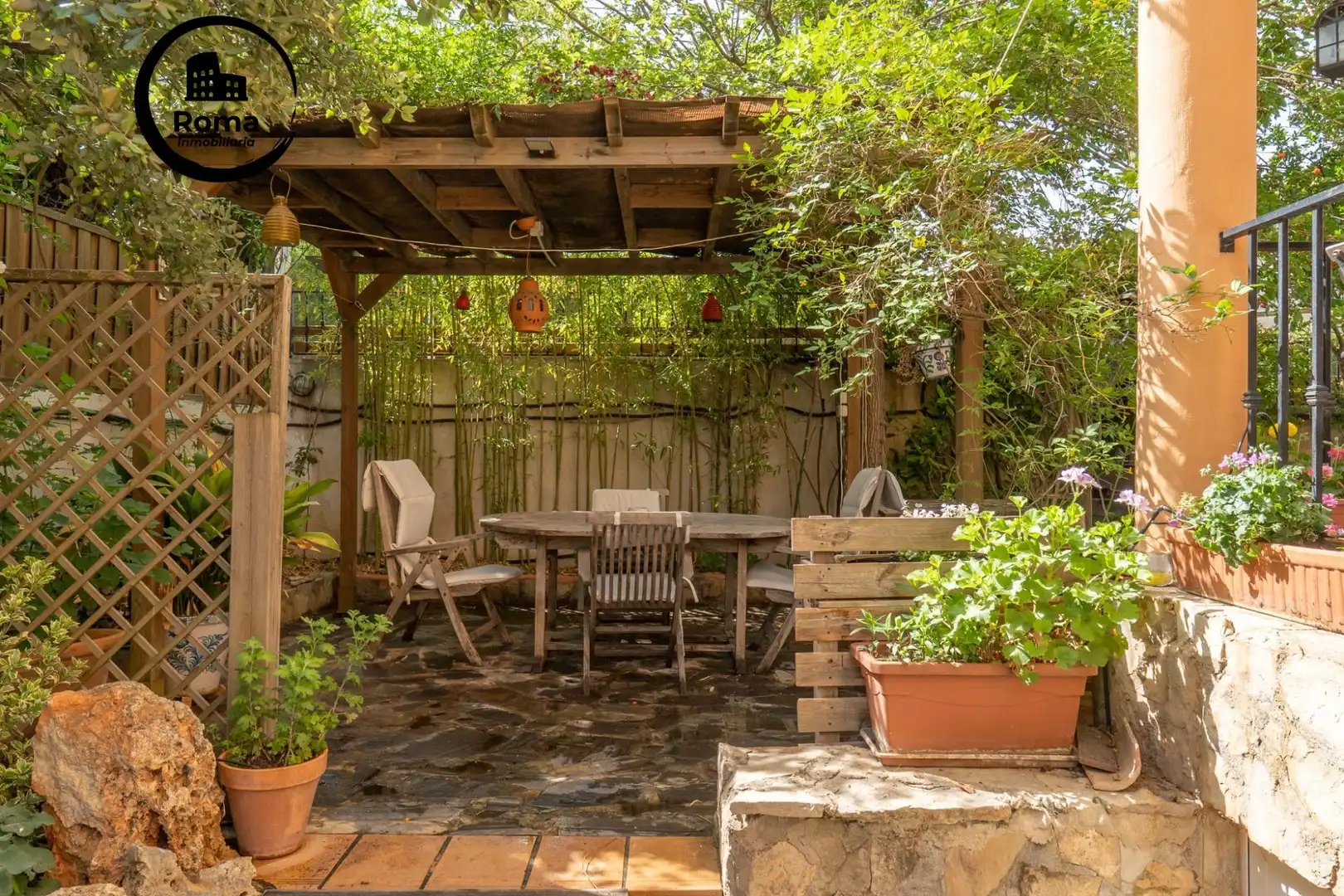Terrassa de Casa o xalet en venda en La Zubia amb Aire condicionat, Calefacció i Jardí privat