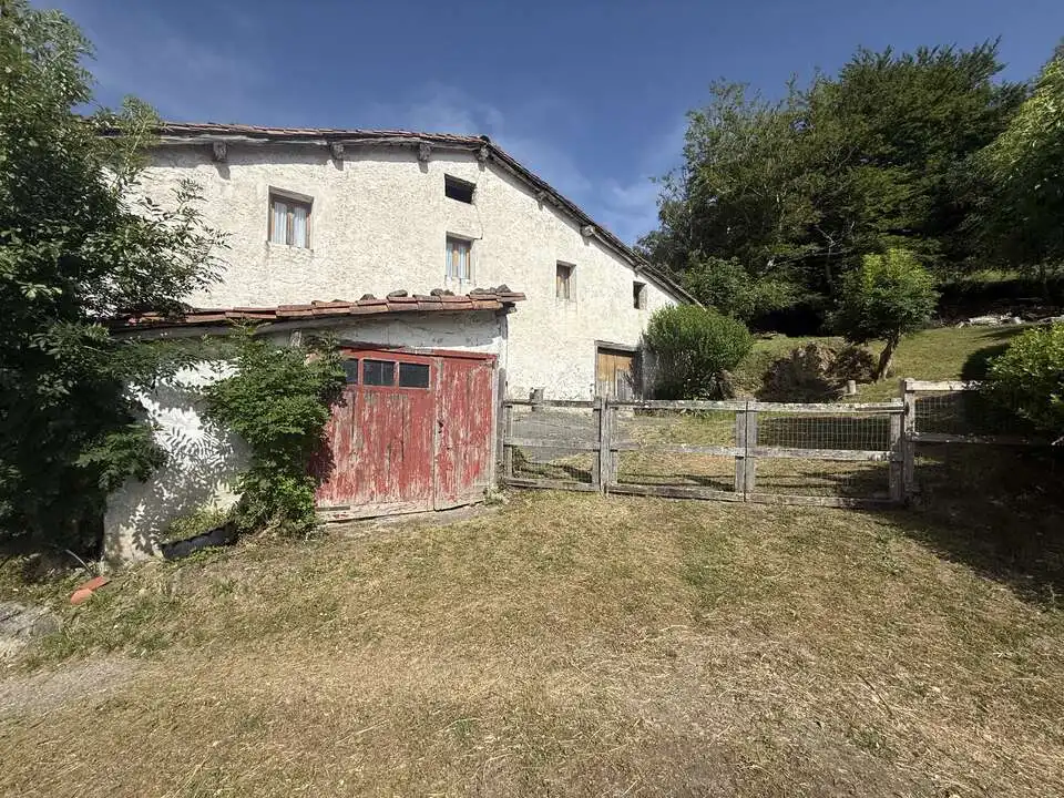 Außenansicht von Country house zum Verkauf in Arakaldo mit Abstellraum