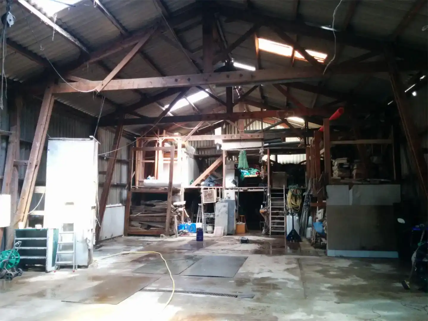 Nau industrial en venda en Cerdanyola del Vallès