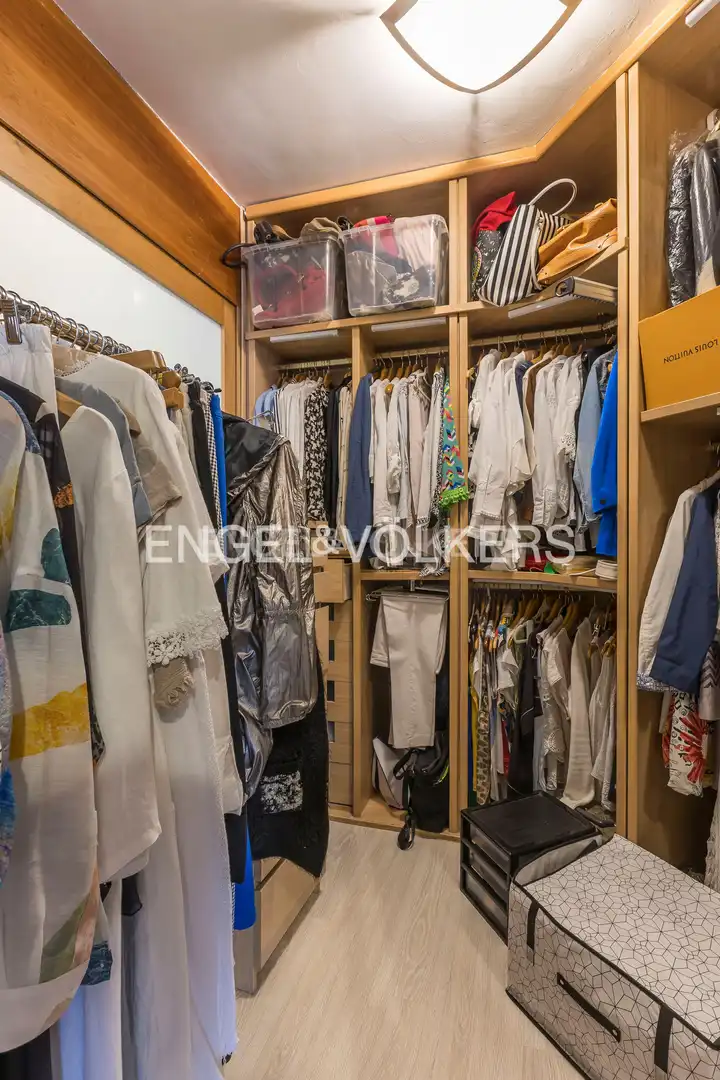 Flat for sale in Madrid  with Air Conditioner, Heating and Parquet flooring
