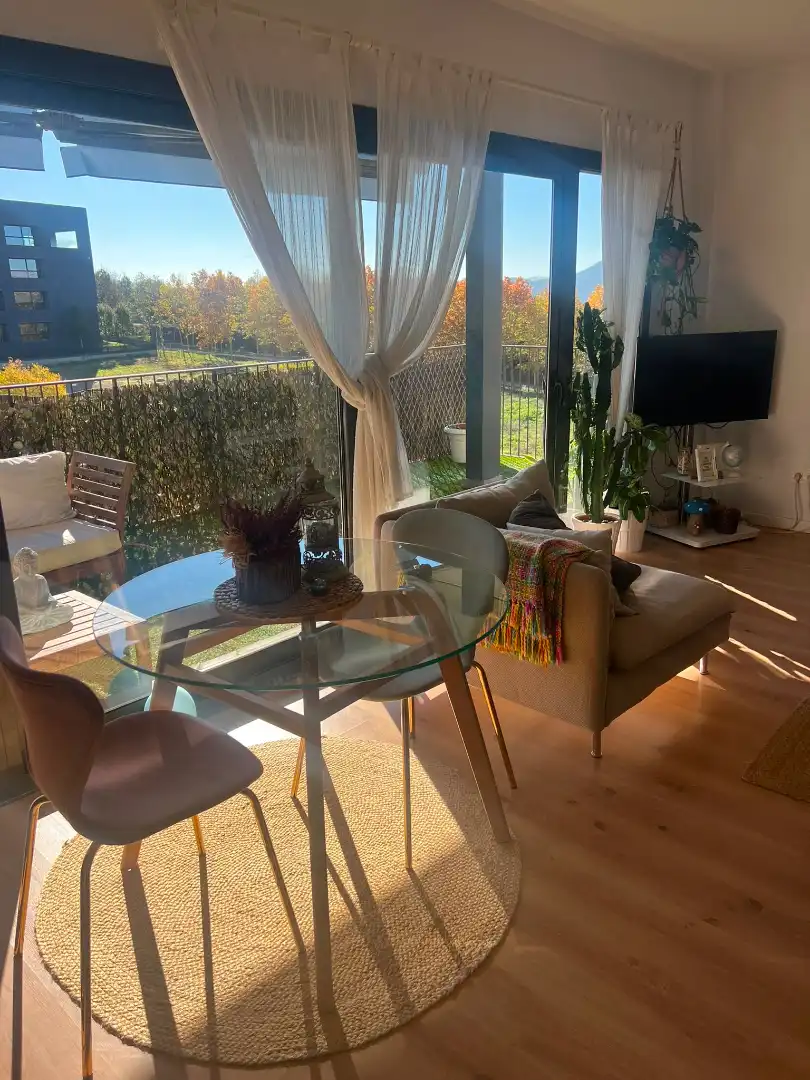 Wohnzimmer von Wohnung zur Miete in Sant Cugat del Vallès mit Klimaanlage, Parkett und Terrasse
