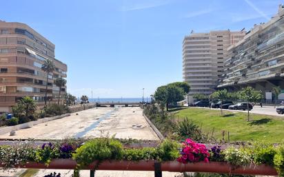 Vista exterior de Apartament en venda en Fuengirola amb Aire condicionat