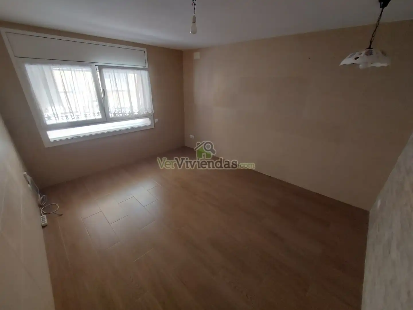 Habitación de Planta baja en venta en Castellar del Vallès con Terraza, Horno y Internet