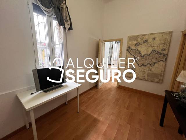 Piso en Alquiler en de Rafael Juan y Seva en Fuente del Berro