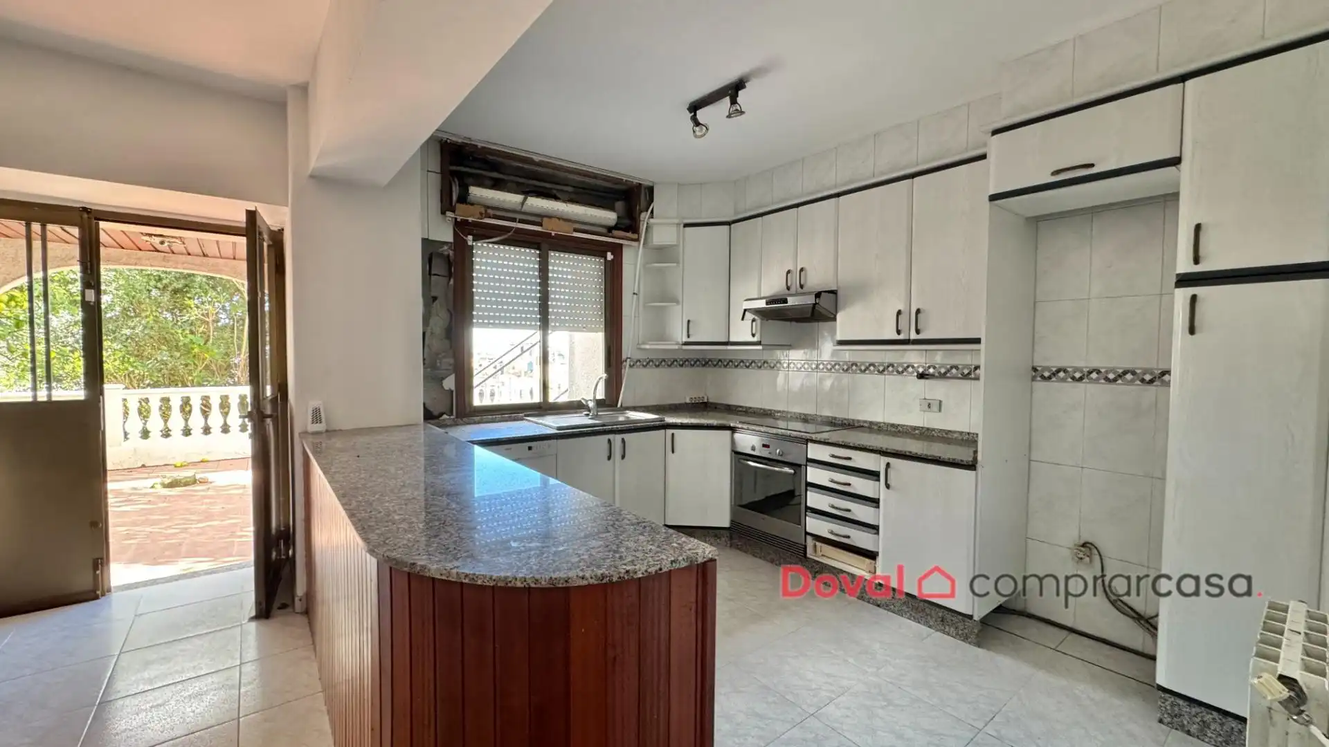 Kitchen of Houses for sale in Vigo   with Heating, Private garden and Parquet flooring