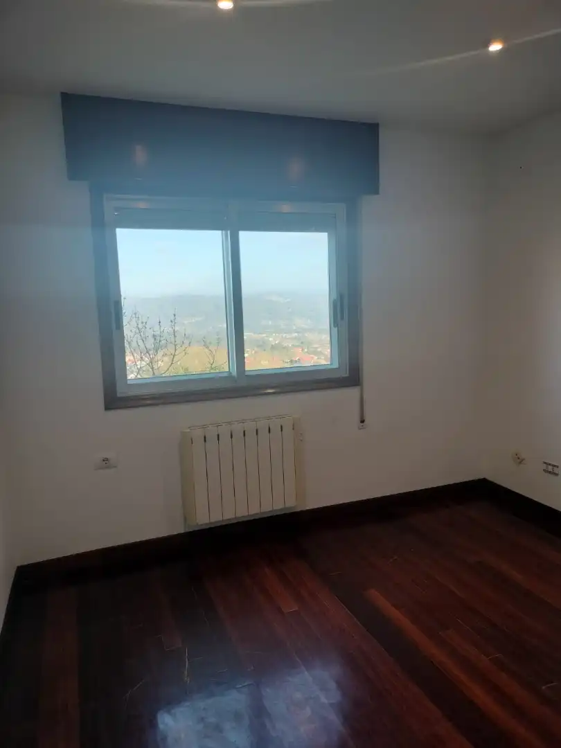 Planta baixa en venda a Mos