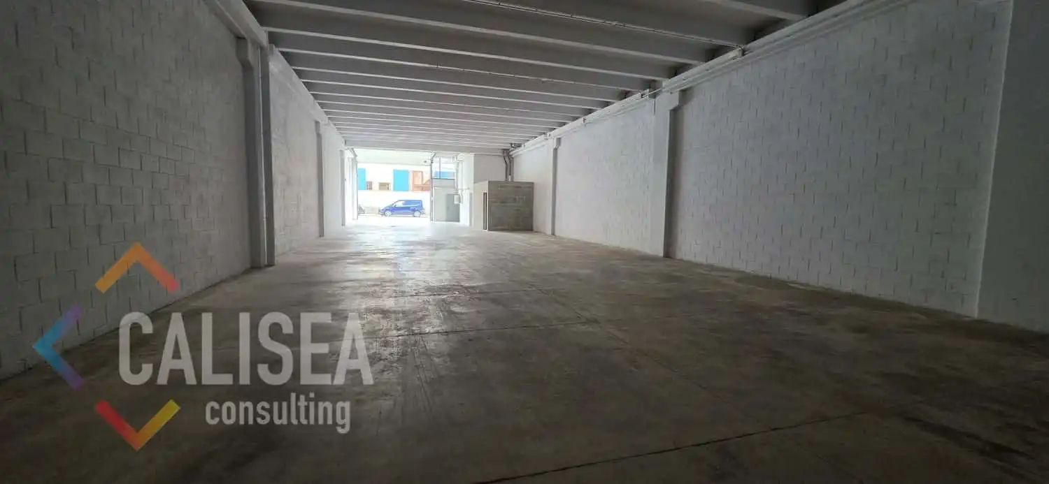 Industrial building to rent in Carrer del Doctor Almera 76, imagen 3
