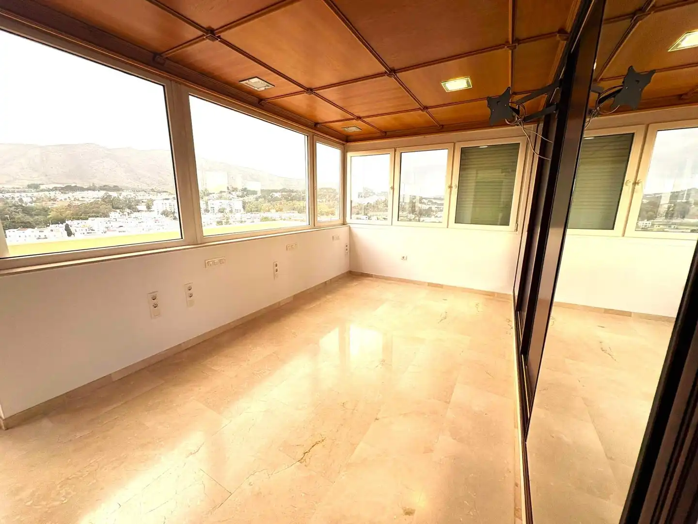 Attic for rent in Calle PASEO DEL COLORADO, Playamar - Benyamina
