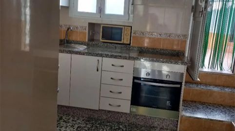 Foto 5 de Casa adosada en venda a Calle Pablo Ruiz Picasso, 52, Aldeacentenera, Cáceres