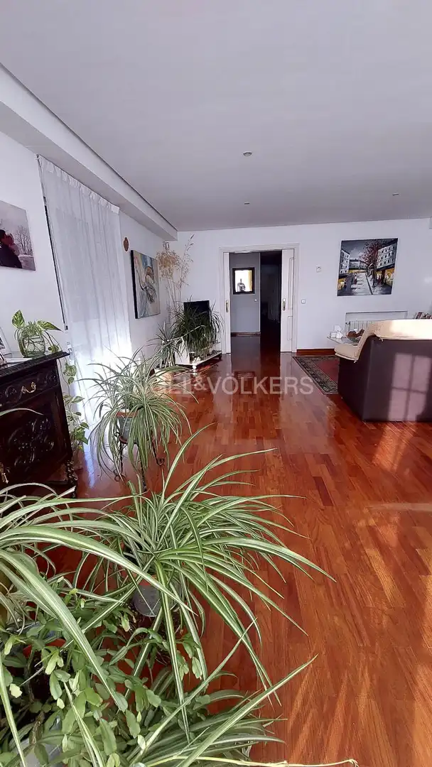 Sala de estar de Casa o chalet en venta en Madrid con Aire acondicionado, Calefacción y Jardín privado