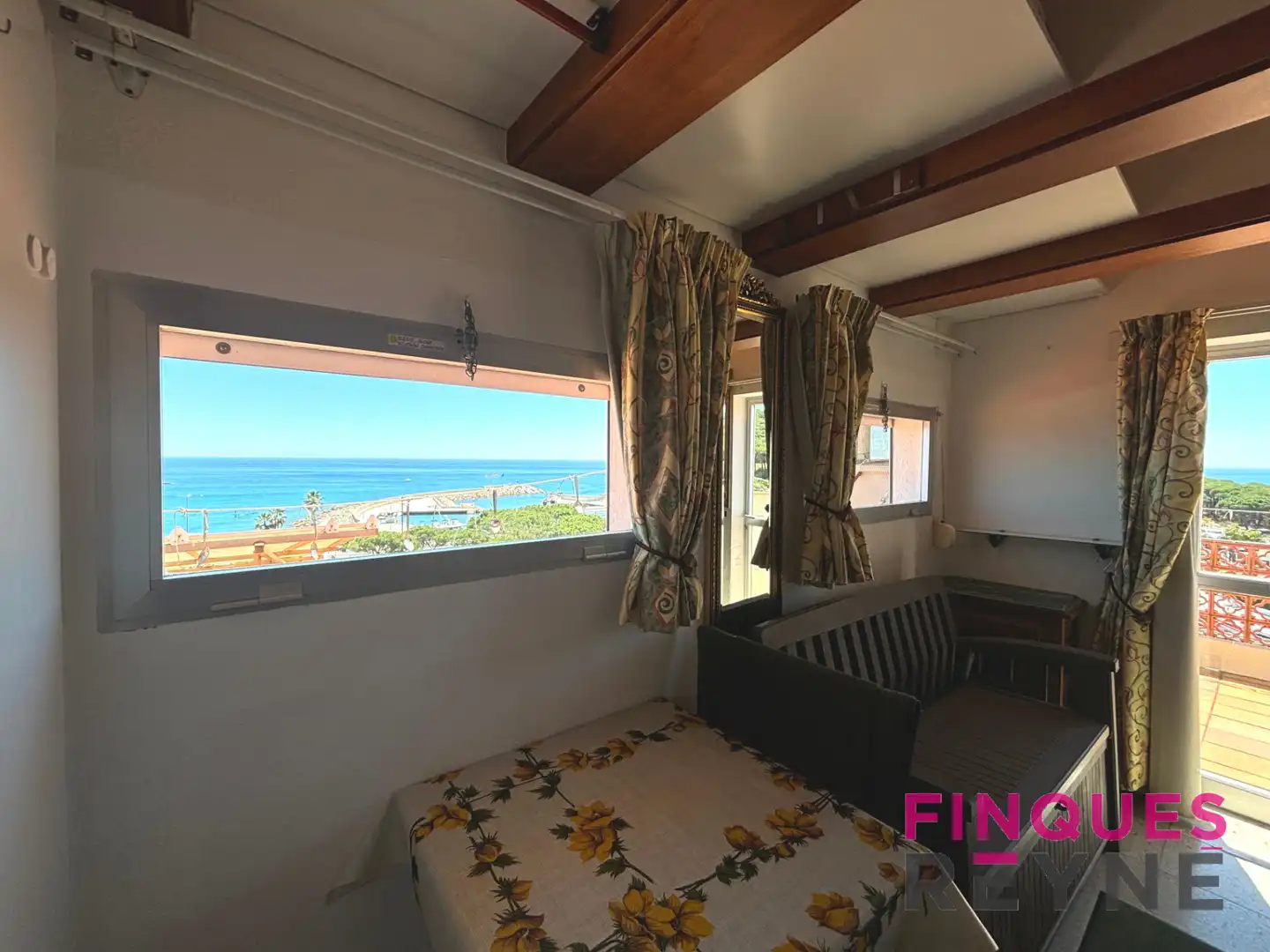 Habitación de Estudio en venta en Castell d'Aro, Platja d'Aro i s'Agaró con Aire acondicionado, Terraza y Amueblado