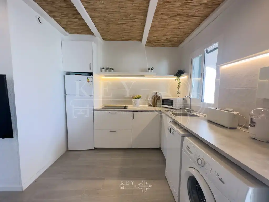 Cuina de Apartament en venda en Ciutadella de Menorca amb Aire condicionat, Jardí privat i Piscina