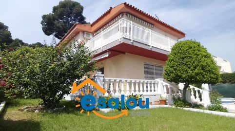 OPORTUNIDAD !!! Chalet Independiente en calle Cosse en Salou con Piscina !!!, imatge 2
