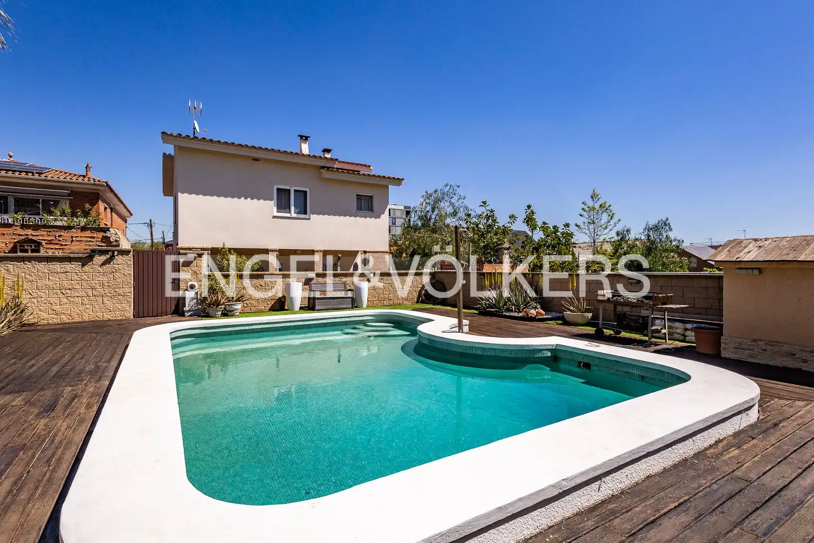 Piscina de Casa o chalet en venta en Viladecans con Calefacción, Jardín privado y Terraza