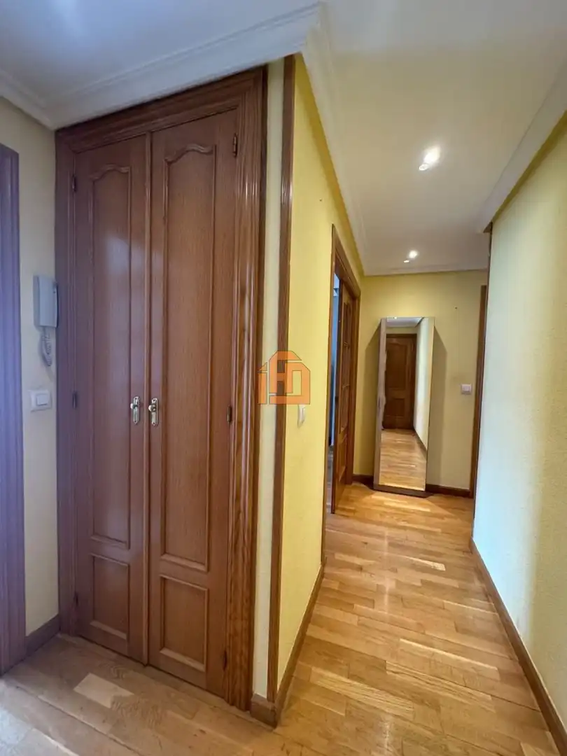 Apartament en venda a Calle Doña Urraca, Trobajo del Camino