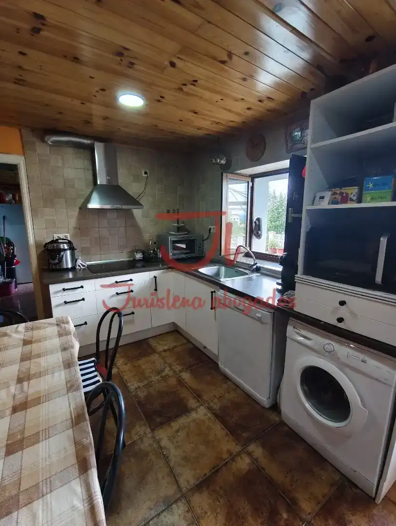 Cuina de Casa o xalet en venda en Quirós