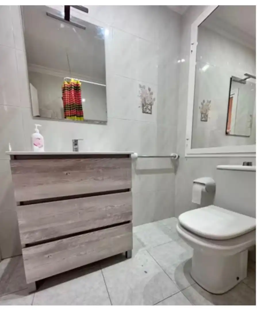 Baño de Apartamento en venta en Cambrils con Aire acondicionado, Calefacción y Terraza