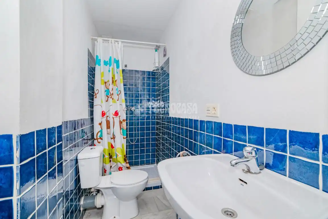 Badezimmer von Wohnung zum Verkauf in Granada mit Heizung