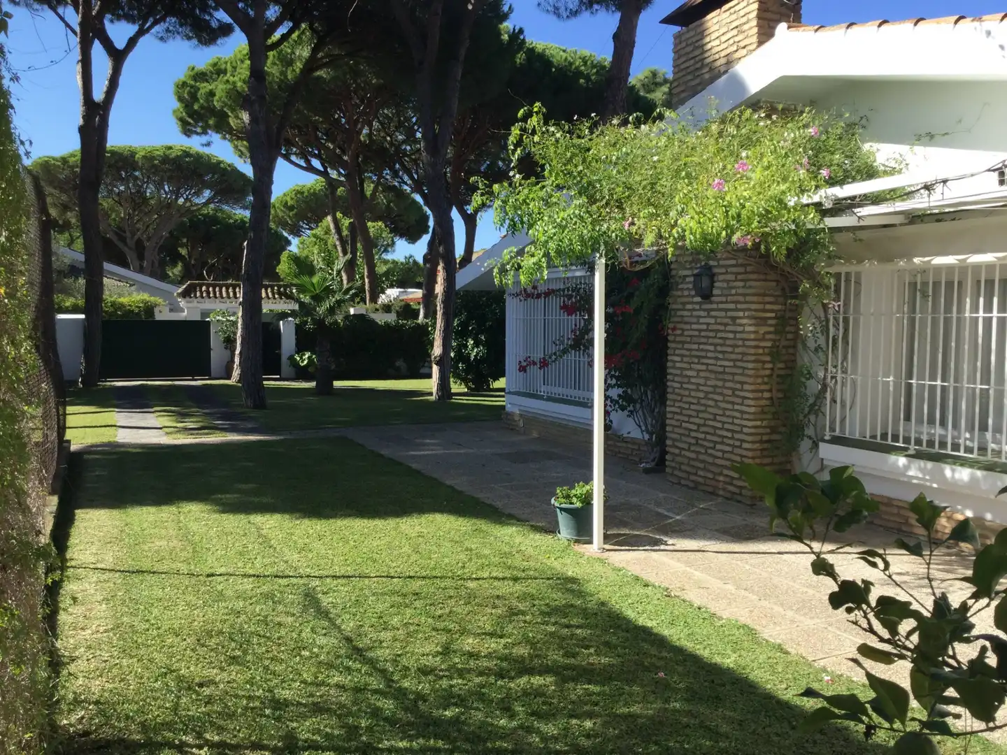 Garden of Houses for sale in El Puerto de Santa María  with Air Conditioner, Private garden and Storage room