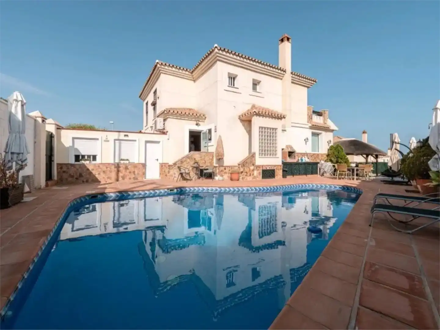 Vista exterior de Piso en venta en Málaga con Aire acondicionado, Jardín privado y Parquet