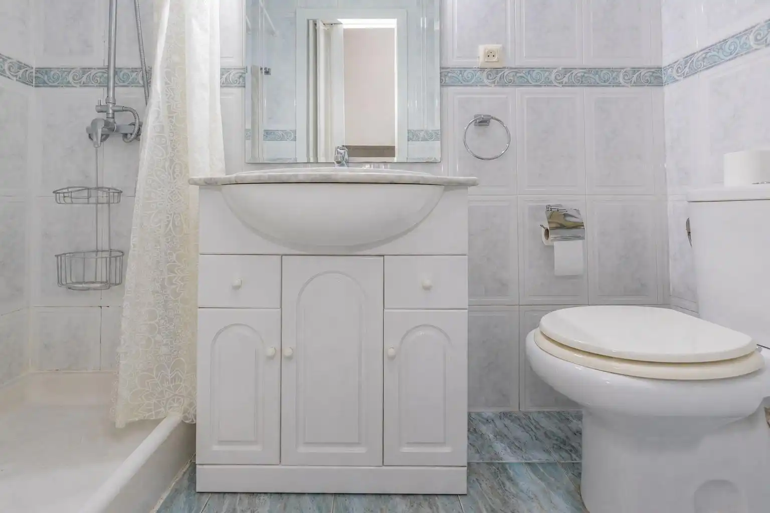 Badezimmer von Wohnung zum Verkauf in Sevilla