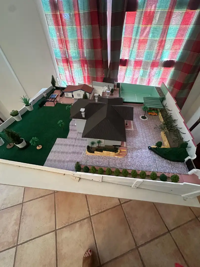 Houses for sale in Poniente-Norte - Miralbaida - Parque Azahara