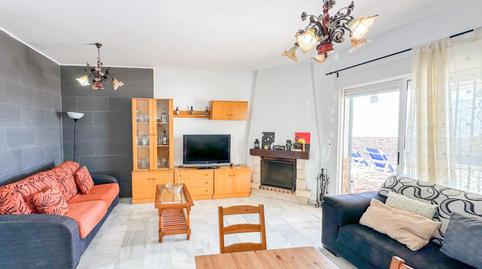 Foto 2 de Casa adosada de alquiler en Urbanizacion Truche el, 9, Almayate, Málaga