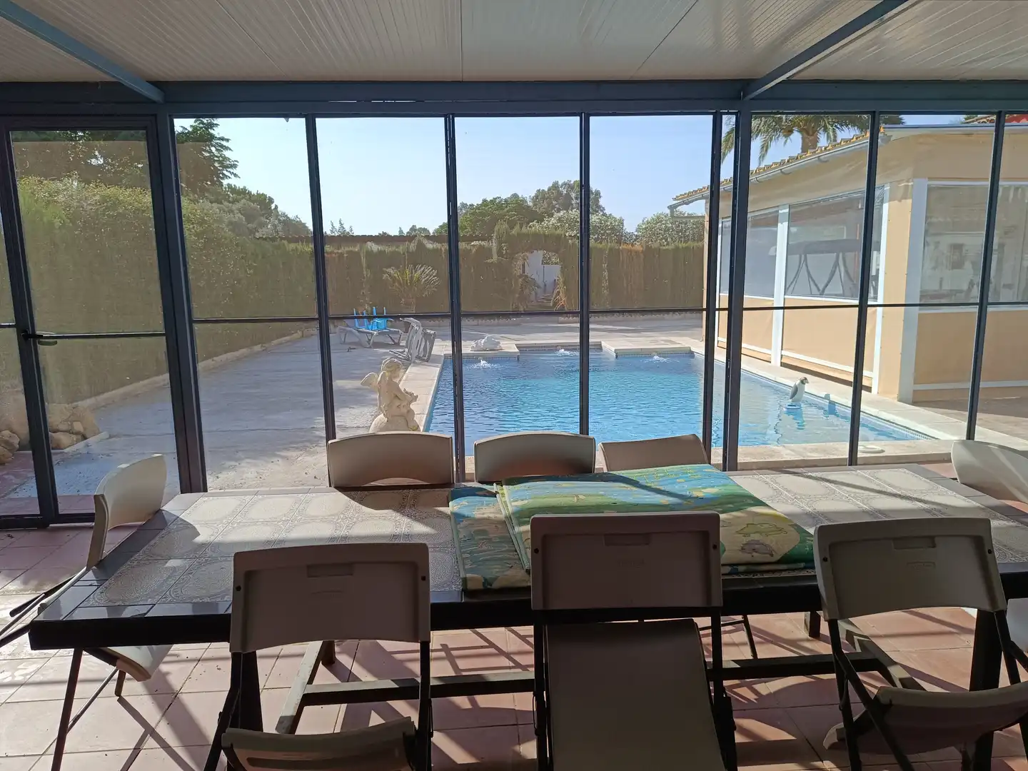 Piscina de Casa o xalet en venda en Carmona amb Aire condicionat, Jardí privat i Terrassa