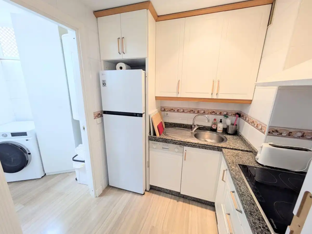 Cuina de Dúplex en venda en Benalmádena amb Aire condicionat, Calefacció i Terrassa
